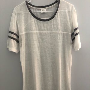 Thin Flowy Exist Tee